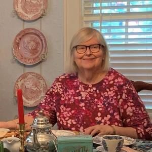 Meet your Posher, Carolyn